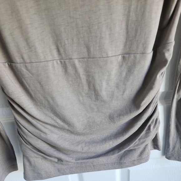 Lilla P Long Sleeve Ruched Pima Cotton Tshirt Medium - Picture 3 of 10